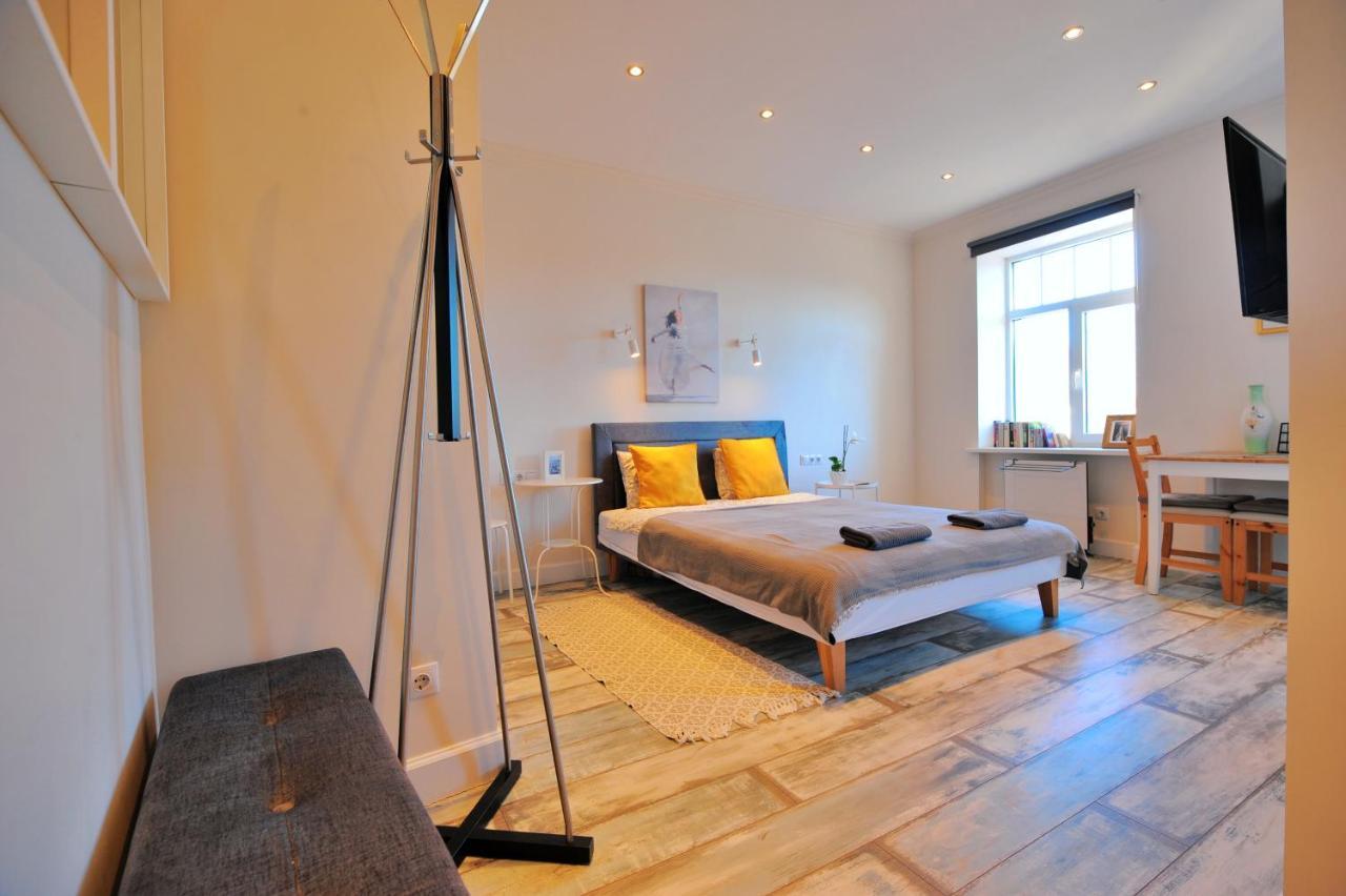 Gertrudes Residence Stay In Light-Filled Studio Apartment In Central Рига Экстерьер фото
